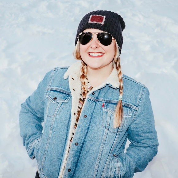 Meet your Posher, Alex - Picture 3 of 3